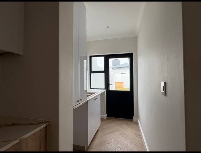 4 BEDROOM HOUSE FOR SALE IN SANDOWN